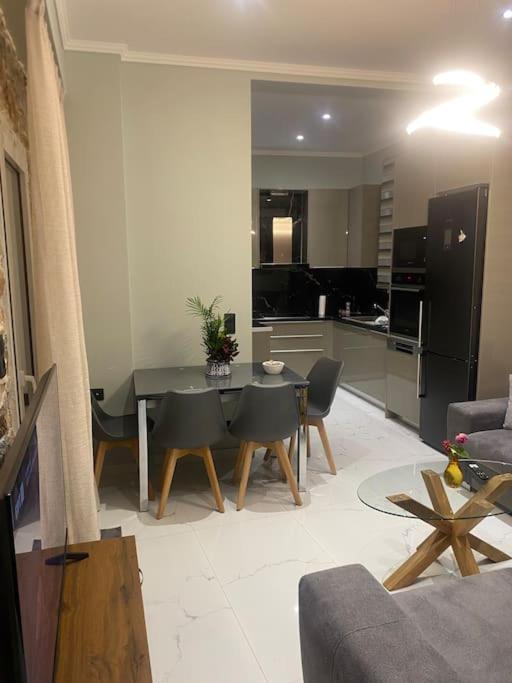 Stone House 48 M Apartamento Acharnes Exterior foto